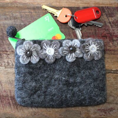 Four Flowers Natural Felt Zipper Pouch (3 Variations)